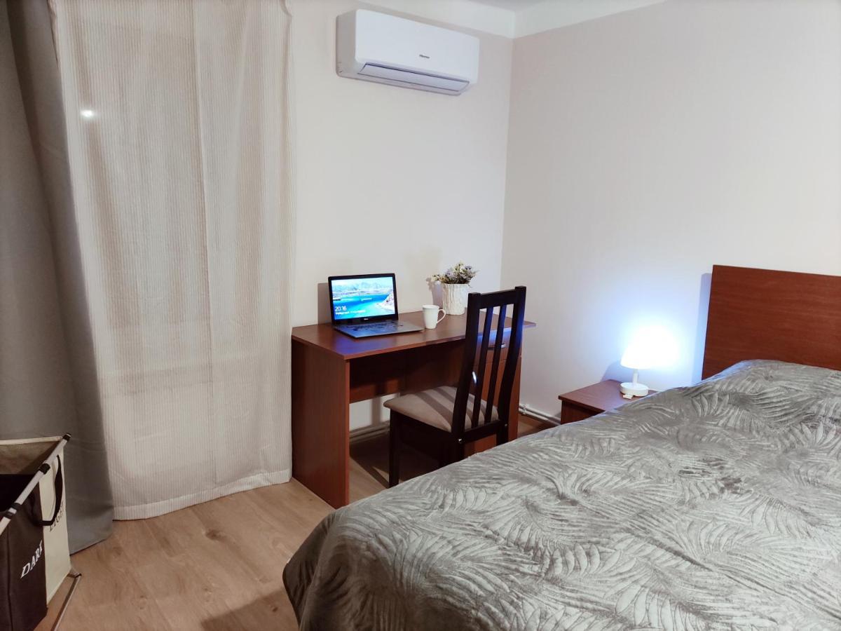 Renovated 1 Bedroom With King Size Bed In Kentron يريفان المظهر الخارجي الصورة